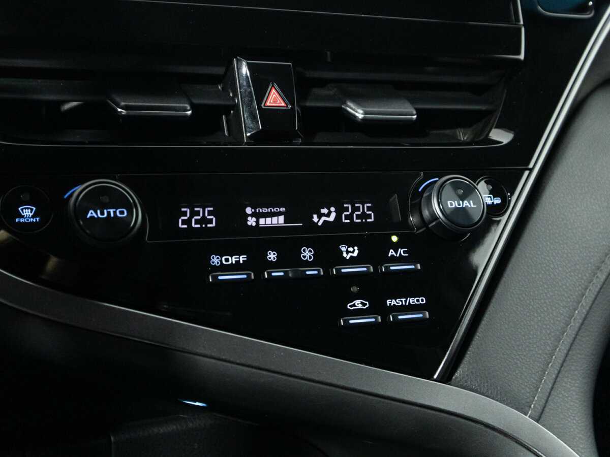 Toyota Camry с пробегом — 2021 год. Фото: #16