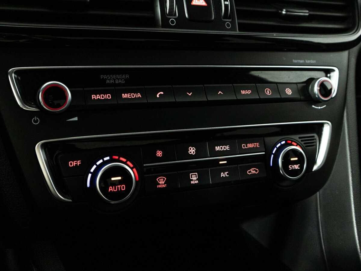 Kia Optima с пробегом — 2018 год. Фото: #18