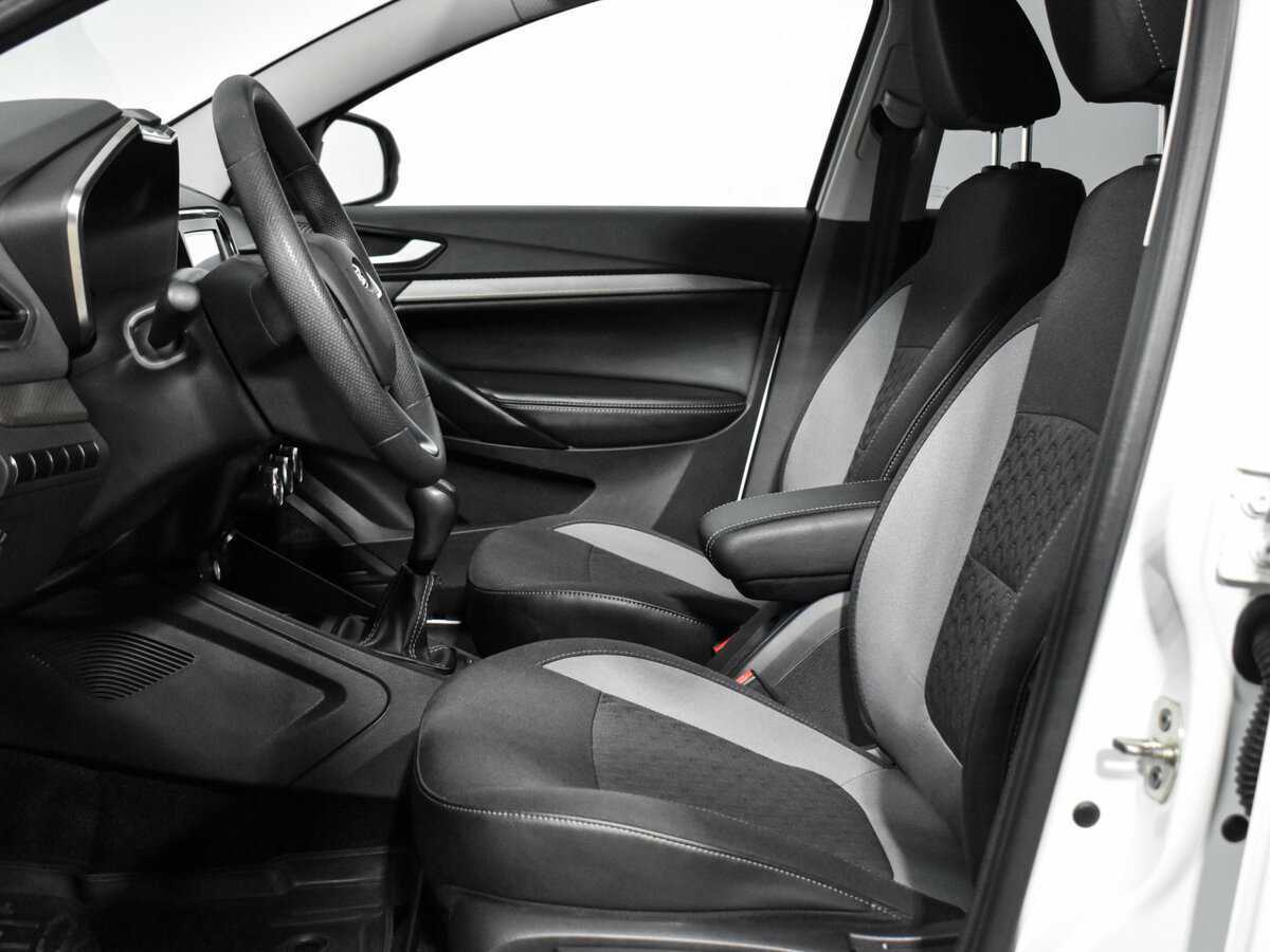 Lada (ВАЗ) Vesta с пробегом — 2023 год. Фото: #9