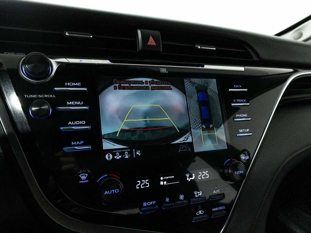 Toyota Camry с пробегом — 2018 год. Фото: #18