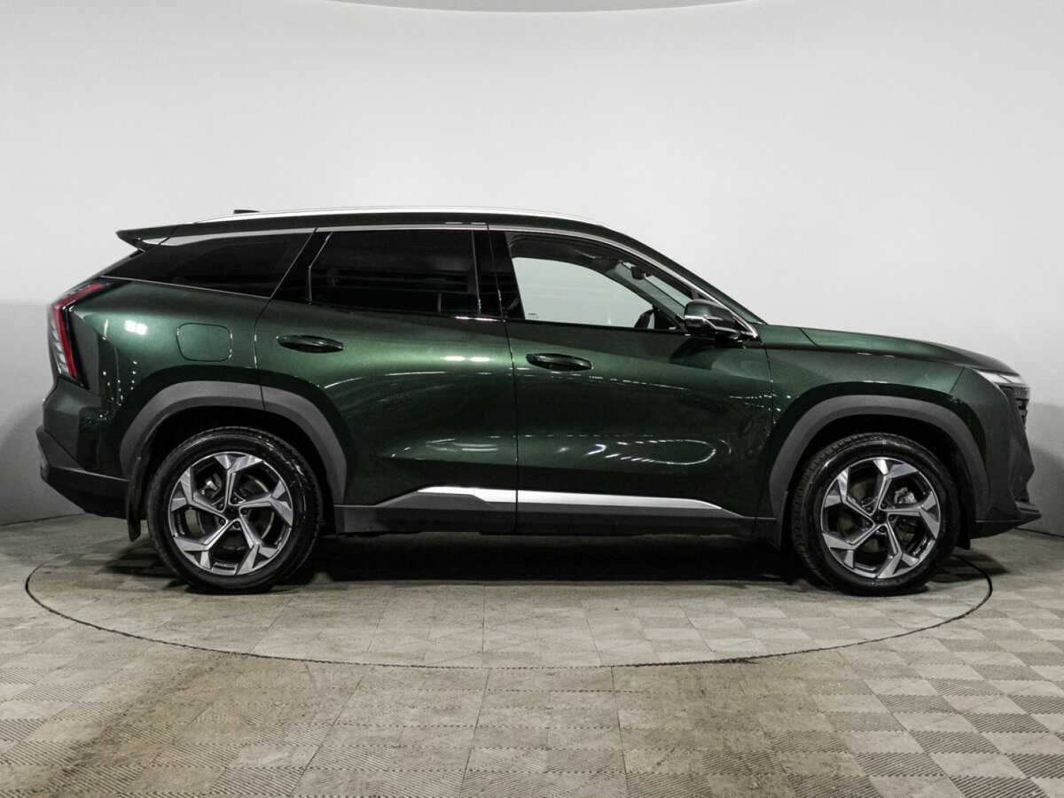 Geely Atlas с пробегом — 2024 год. Фото: #3