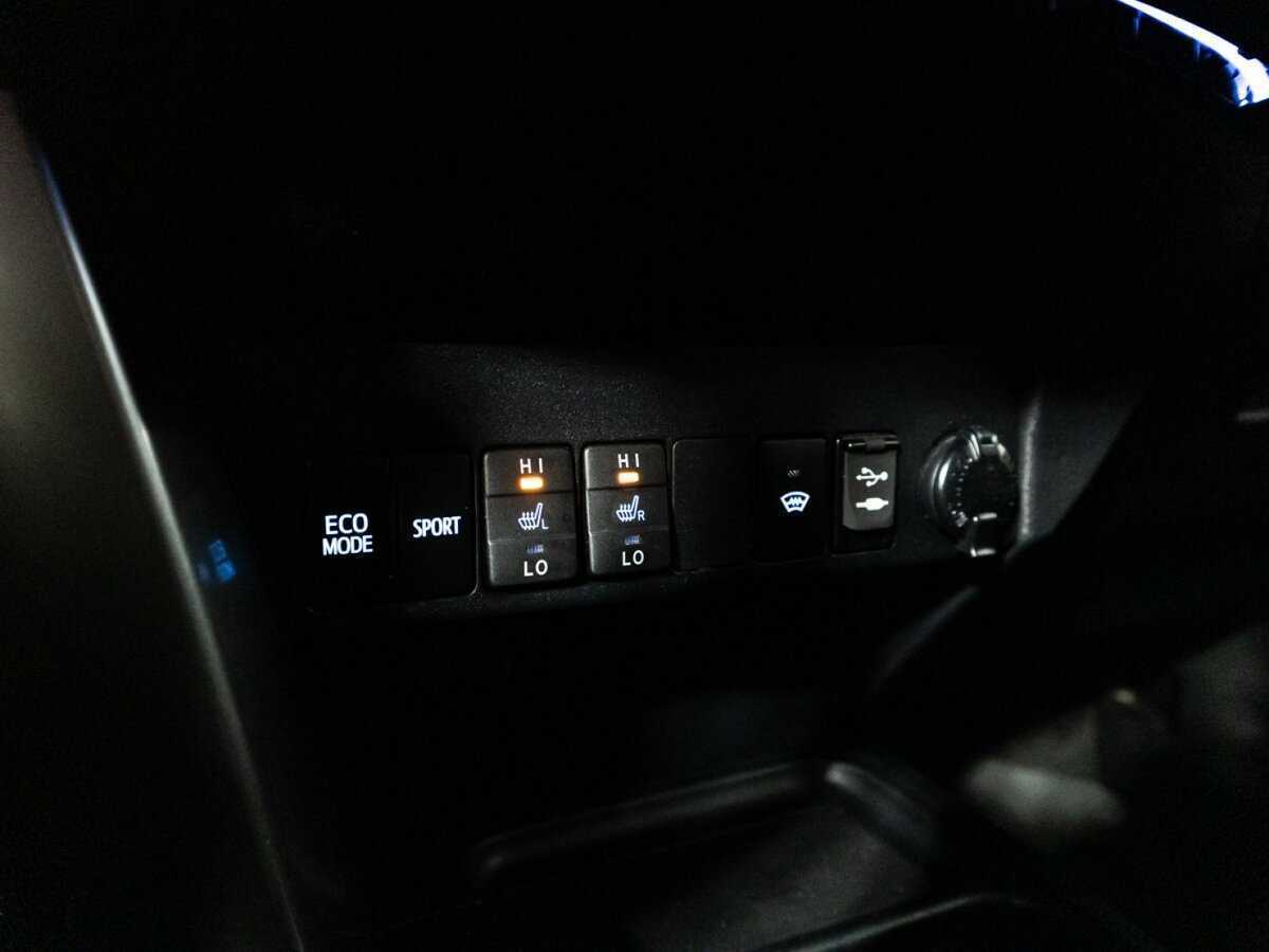 Toyota RAV4 с пробегом — 2019 год. Фото: #19