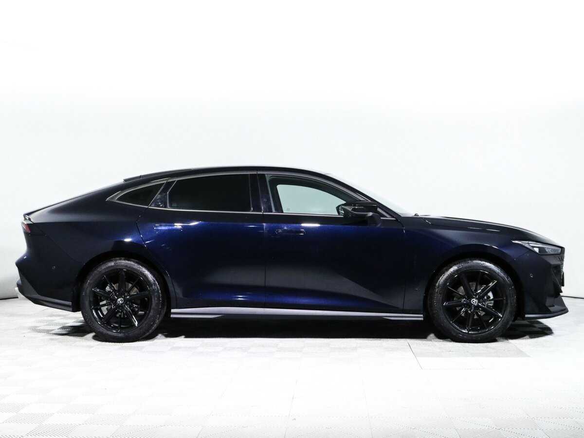 Changan UNI-V с пробегом — 2023 год. Фото: #3