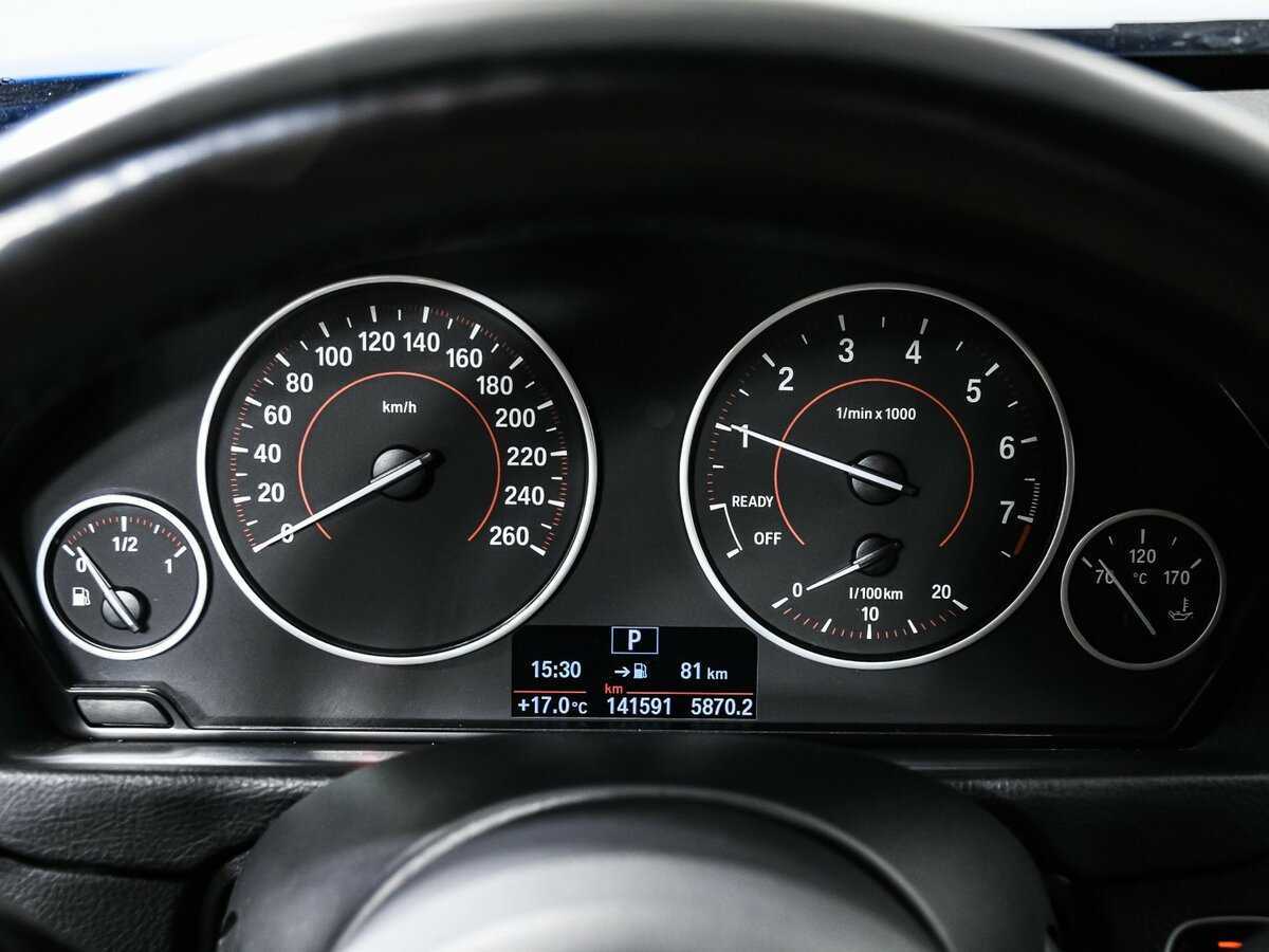 BMW 3 серии с пробегом — 2017 год. Фото: #9