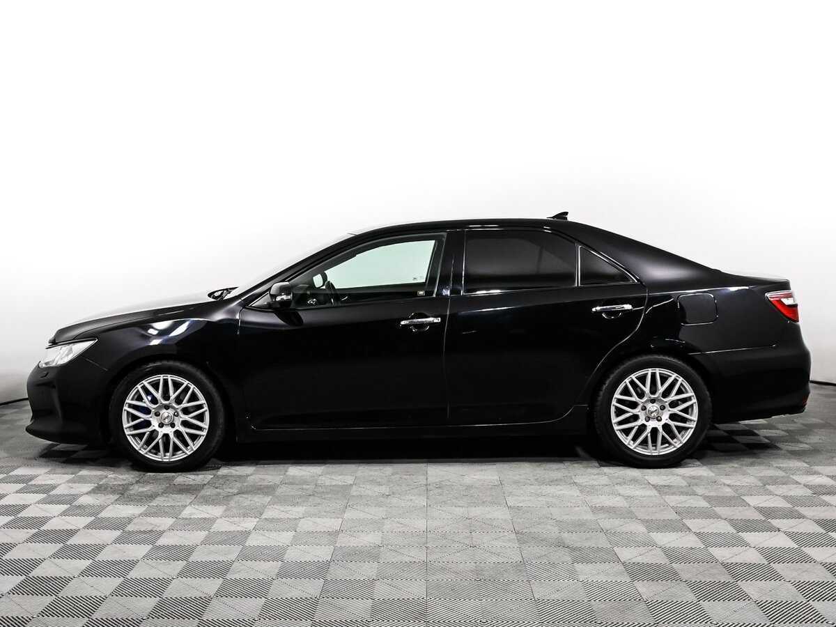 Toyota Camry с пробегом — 2017 год. Фото: #7