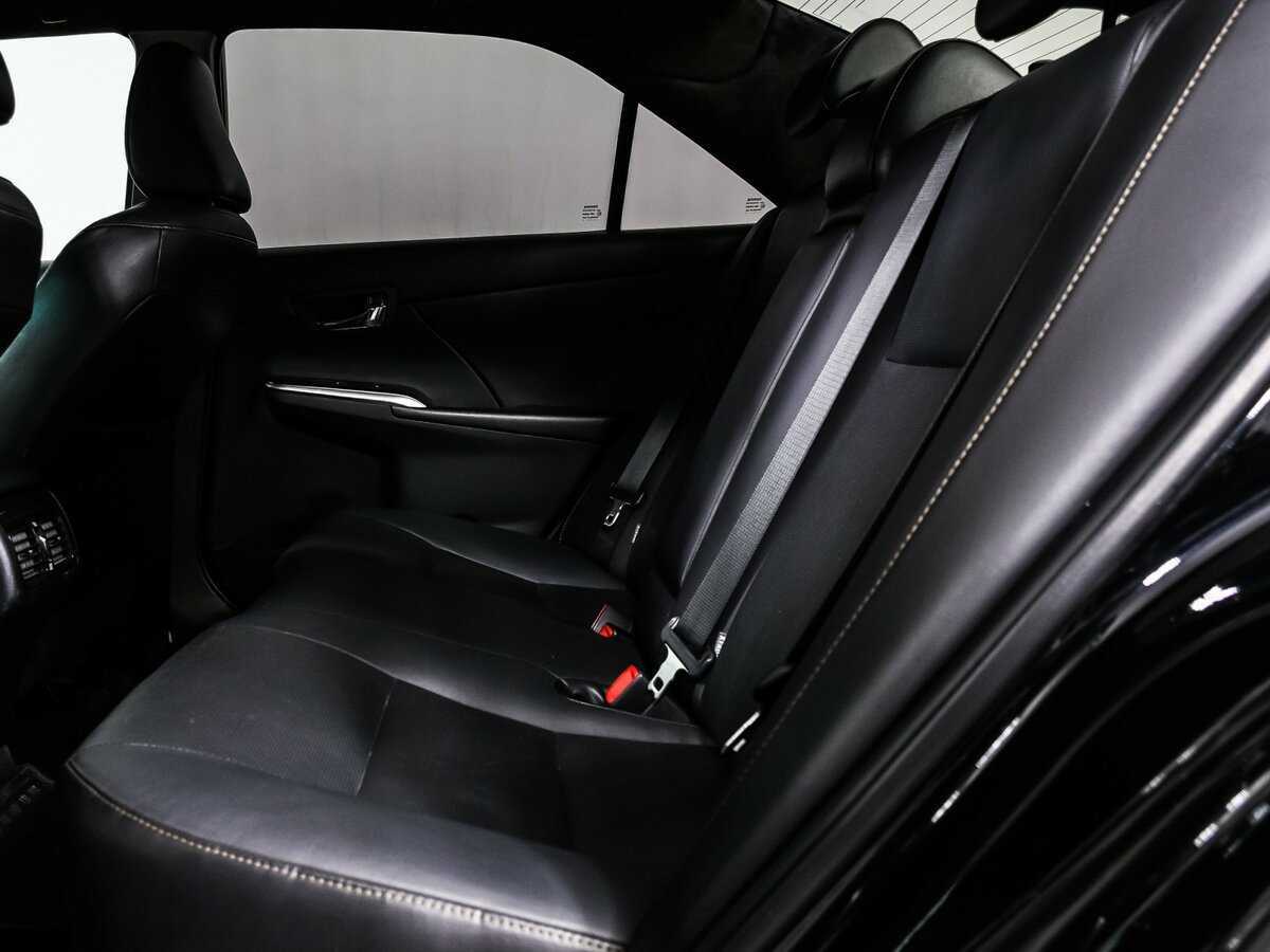 Toyota Camry с пробегом — 2017 год. Фото: #12