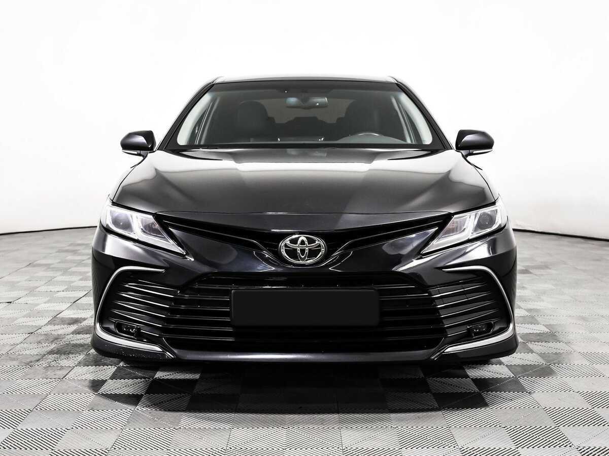 Toyota Camry с пробегом — 2022 год. Фото: #1