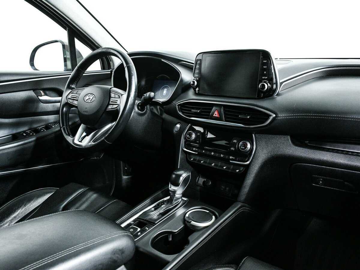 Hyundai Santa Fe с пробегом — 2018 год. Фото: #8
