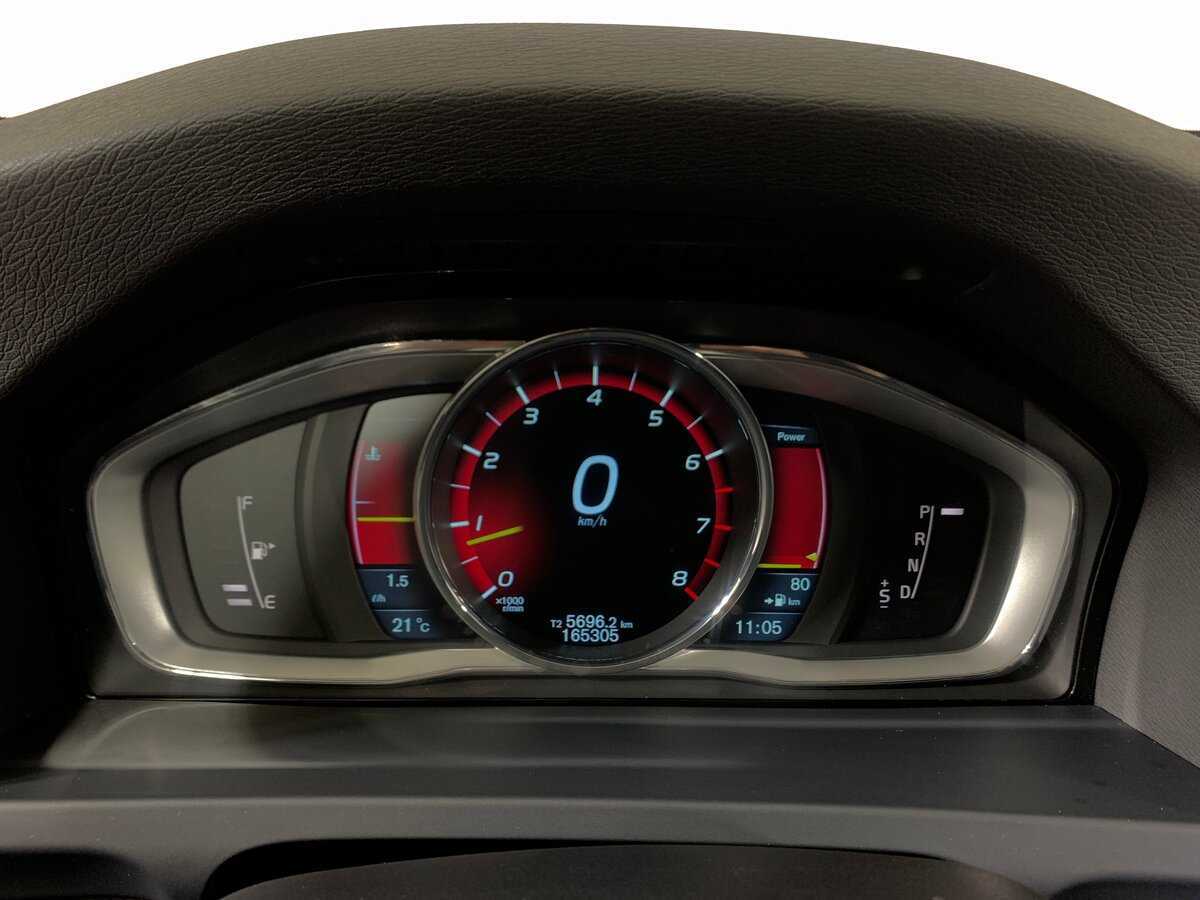 Volvo S60 с пробегом — 2013 год. Фото: #13