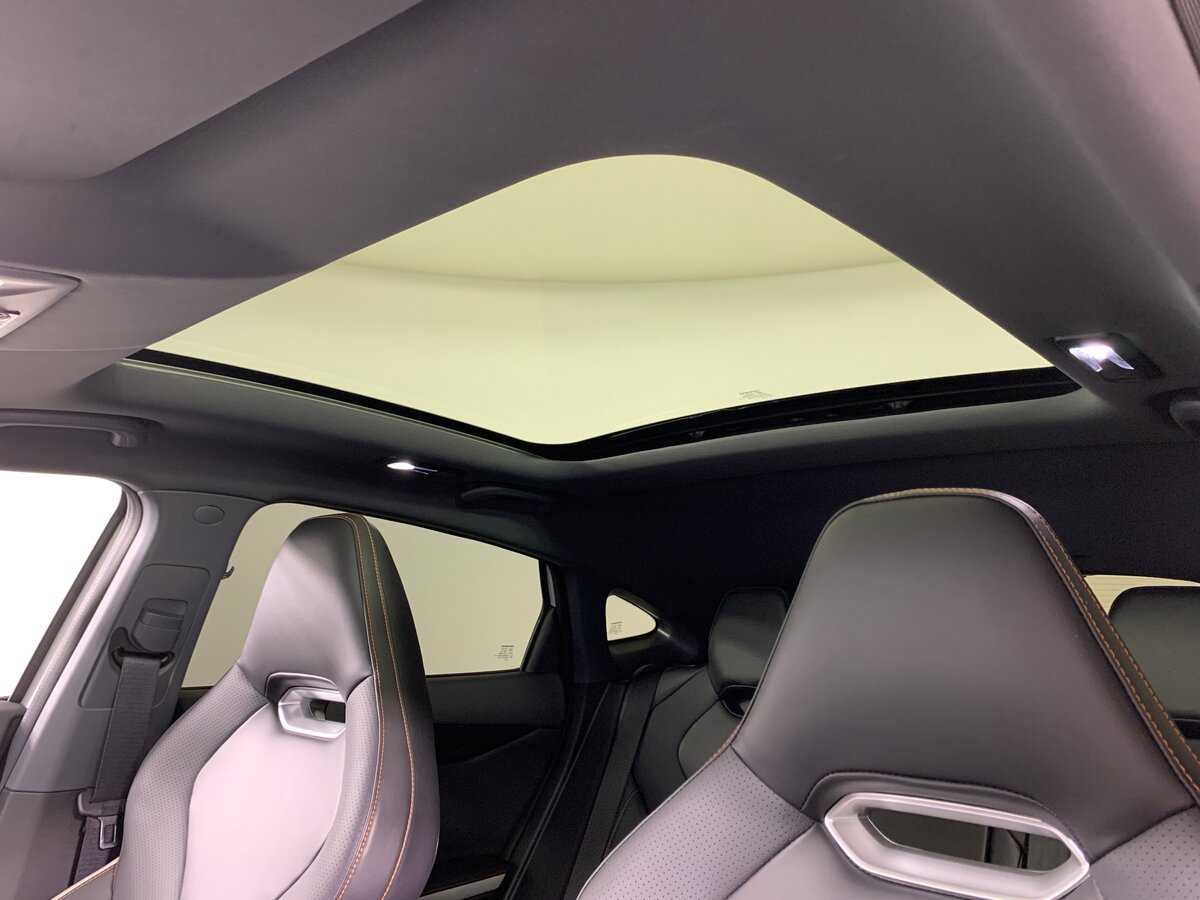 Changan UNI-V с пробегом — 2024 год. Фото: #18