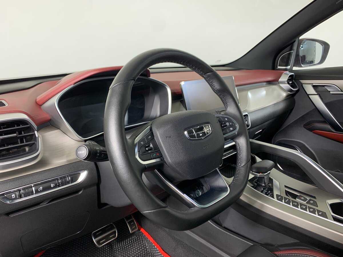 Geely Coolray с пробегом — 2023 год. Фото: #10