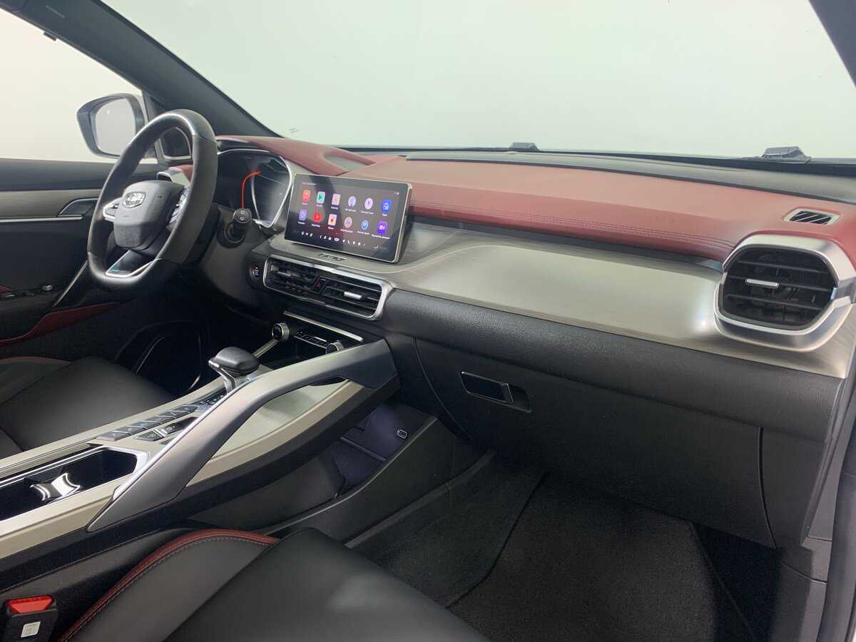 Geely Coolray с пробегом — 2023 год. Фото: #13