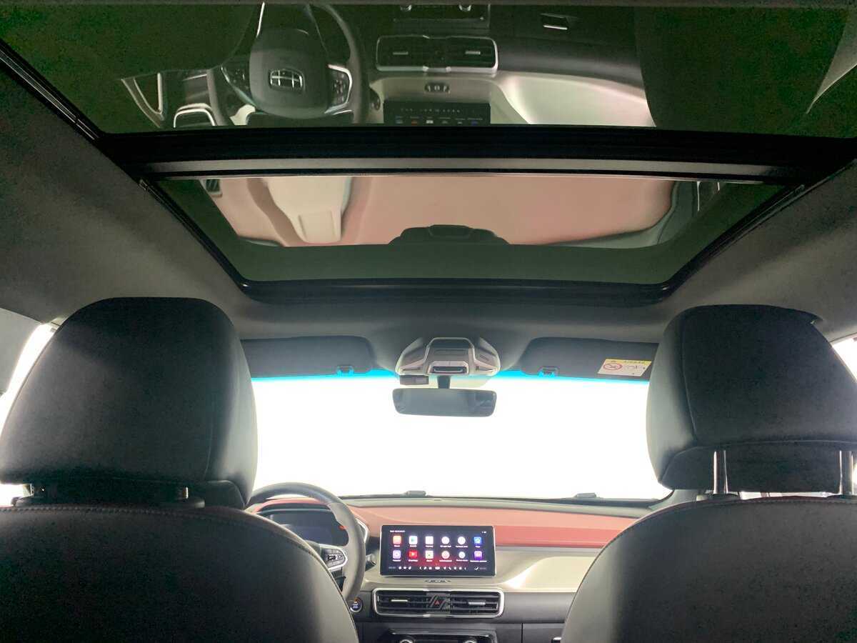 Geely Coolray с пробегом — 2023 год. Фото: #19