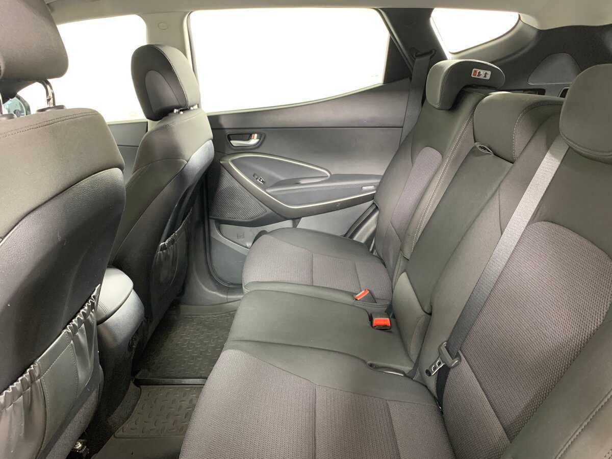 Hyundai Santa Fe с пробегом — 2017 год. Фото: #15