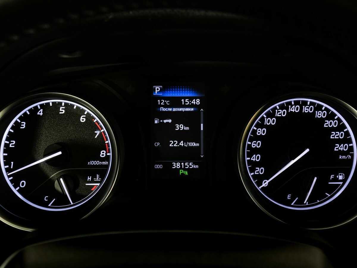 Toyota Camry с пробегом — 2020 год. Фото: #18