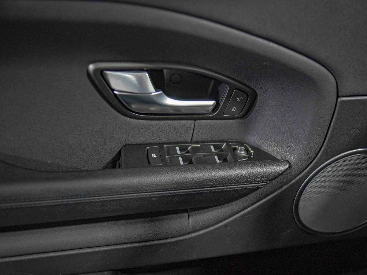 Land Rover Range Rover Evoque с пробегом — 2017 год. Фото: #13