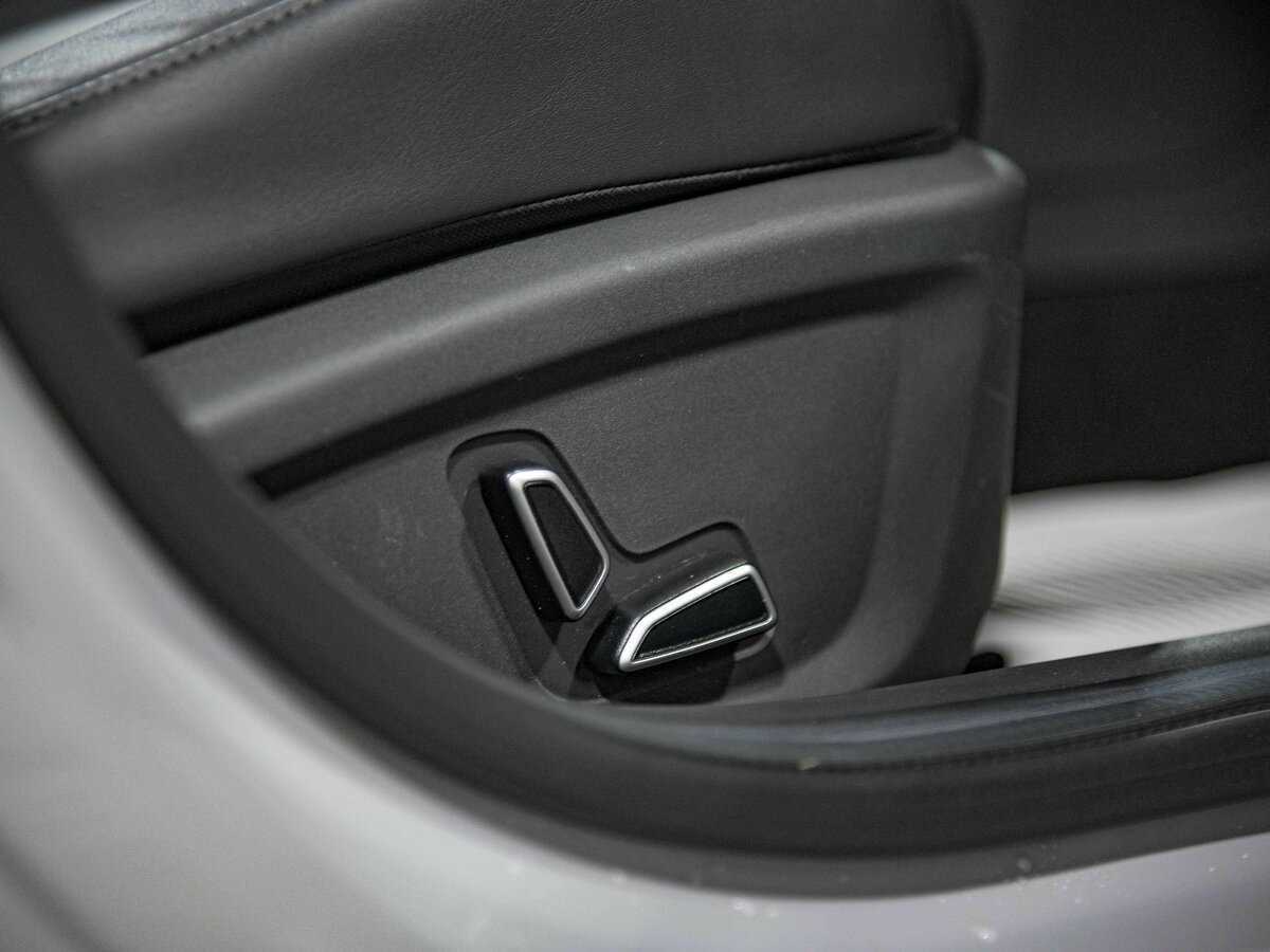 Changan UNI-V с пробегом — 2023 год. Фото: #18