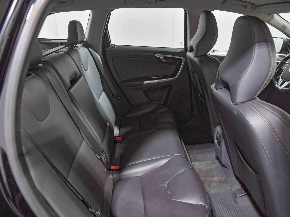Volvo XC60 с пробегом — 2015 год. Фото: #14