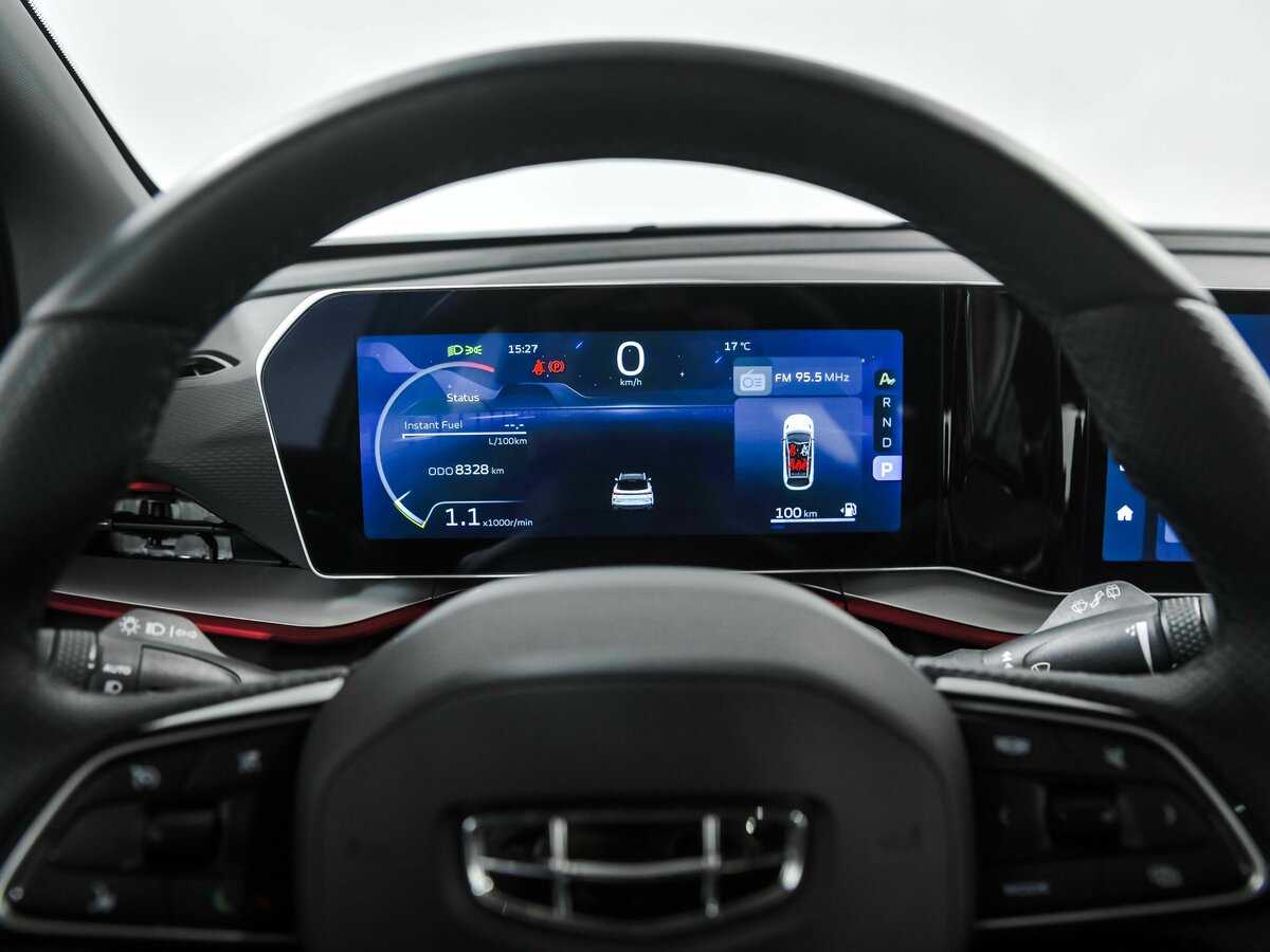 Geely Coolray с пробегом — 2023 год. Фото: #6