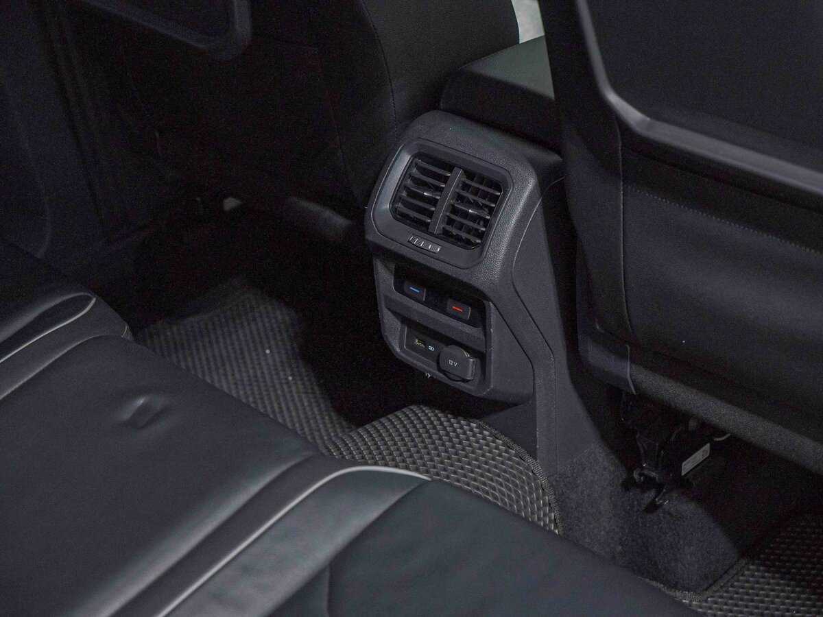 Volkswagen Tiguan с пробегом — 2018 год. Фото: #14