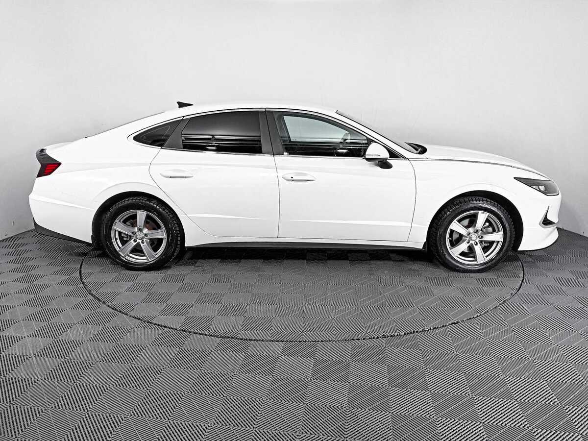 Hyundai Sonata с пробегом — 2020 год. Фото: #3