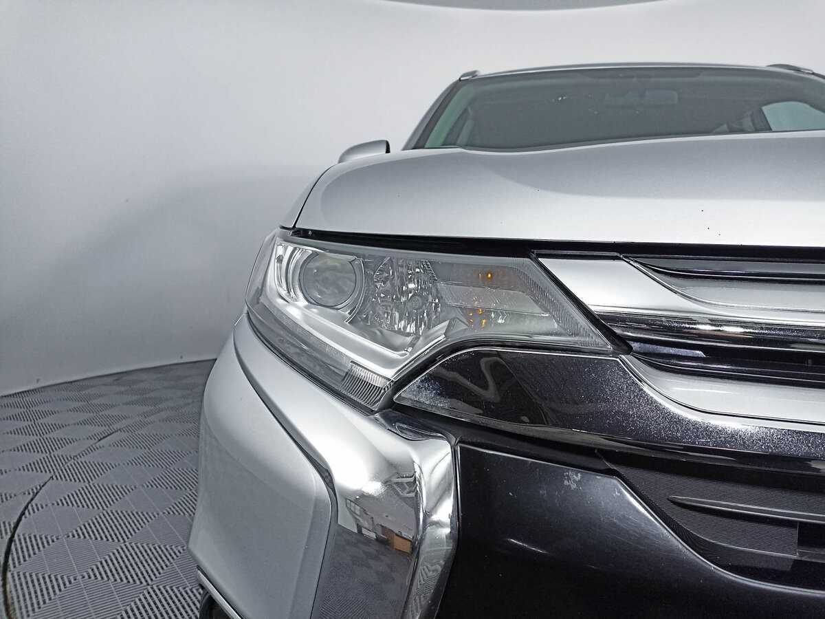 Mitsubishi Outlander с пробегом — 2018 год. Фото: #16