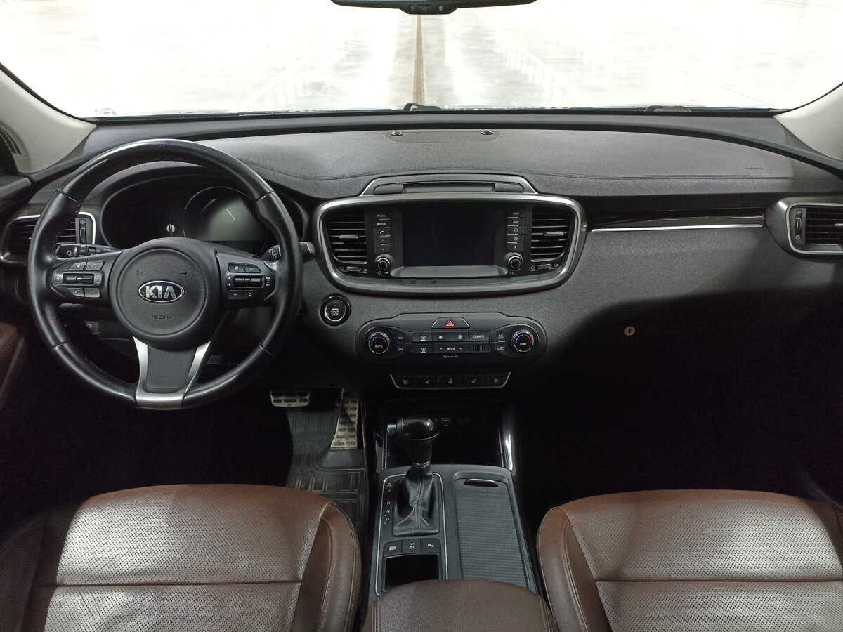 Kia Sorento с пробегом — 2017 год. Фото: #13