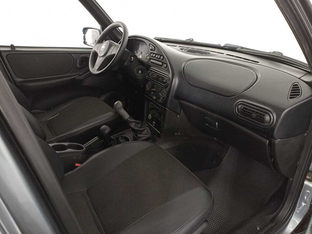 Chevrolet Niva с пробегом — 2014 год. Фото: #10