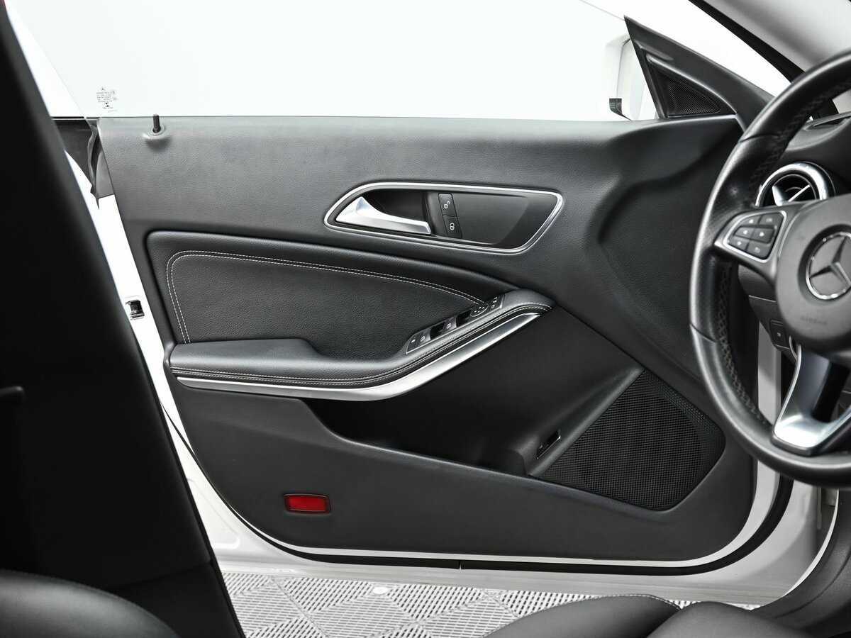 Mercedes-Benz CLA с пробегом — 2017 год. Фото: #9