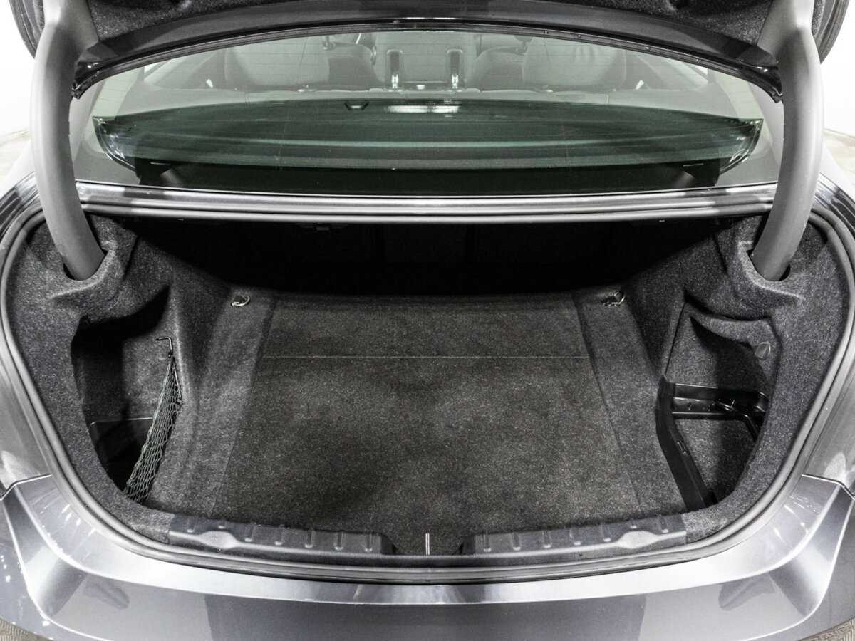 BMW 3 серии с пробегом — 2018 год. Фото: #14