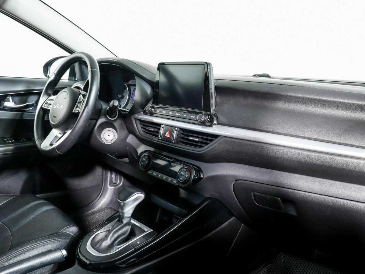Kia Cerato с пробегом — 2022 год. Фото: #5