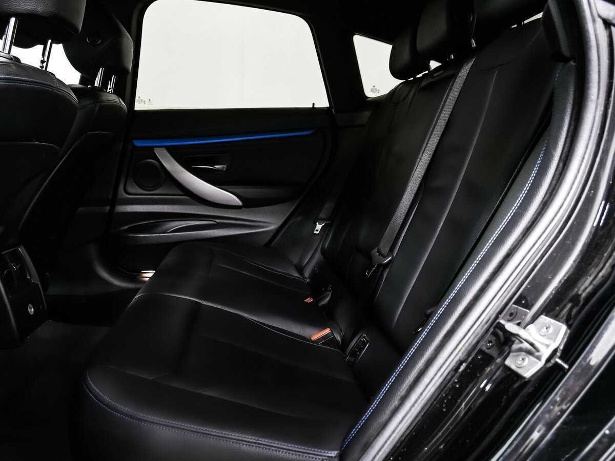 BMW 3 серии с пробегом — 2020 год. Фото: #13