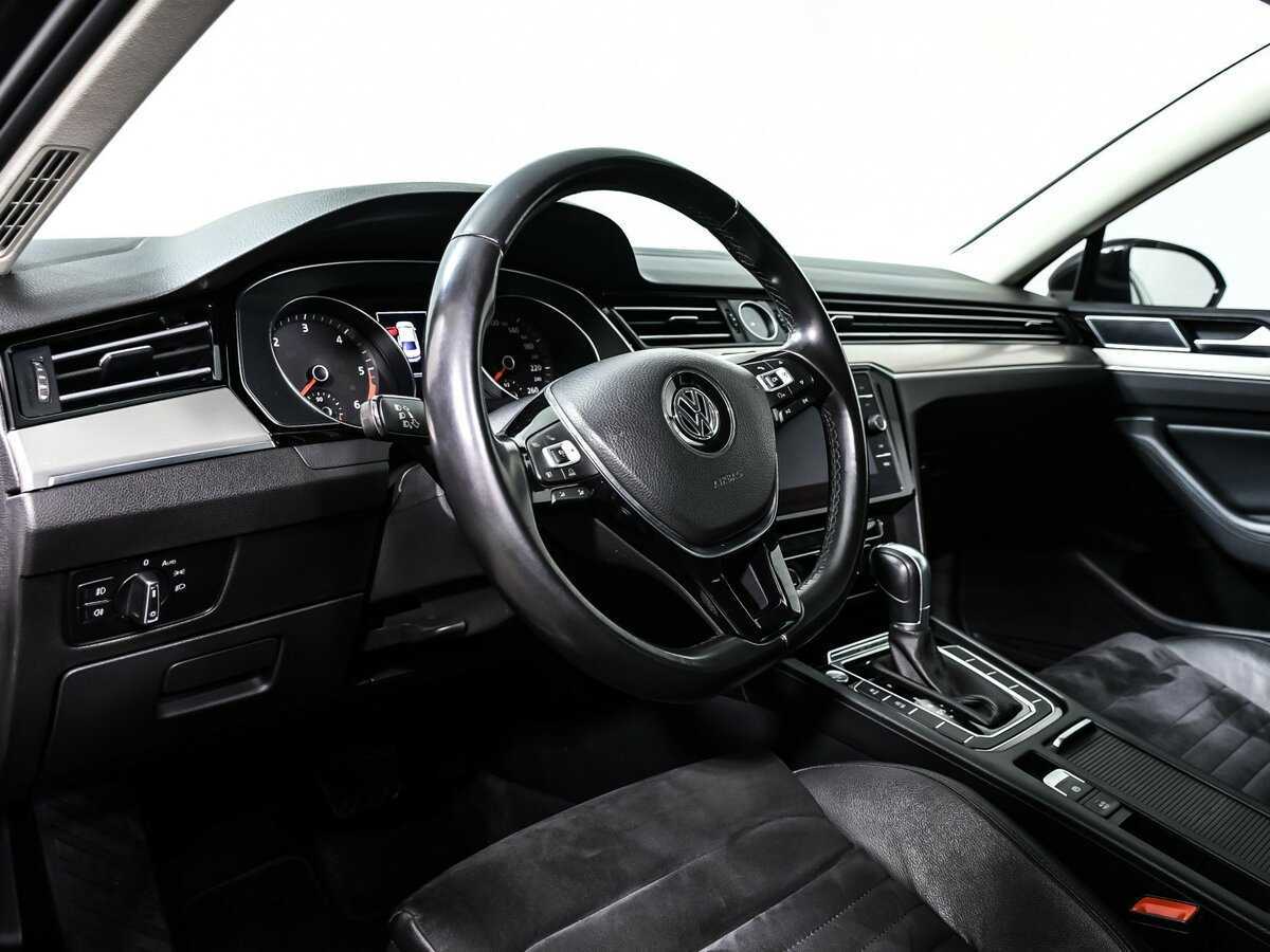 Volkswagen Passat с пробегом — 2018 год. Фото: #11