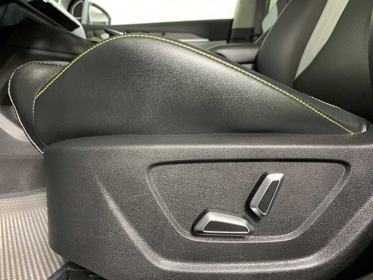 Geely Coolray с пробегом — 2023 год. Фото: #16