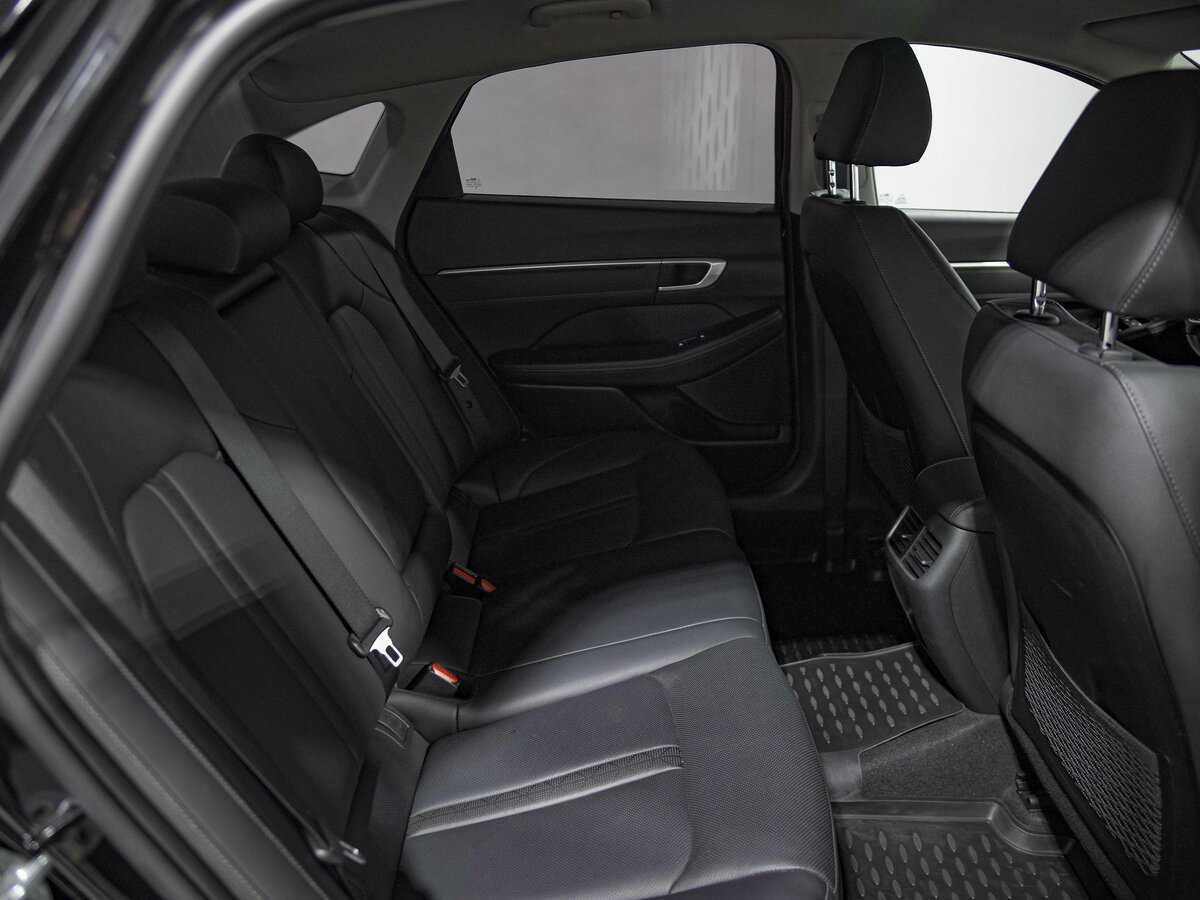 Hyundai Sonata с пробегом — 2020 год. Фото: #17