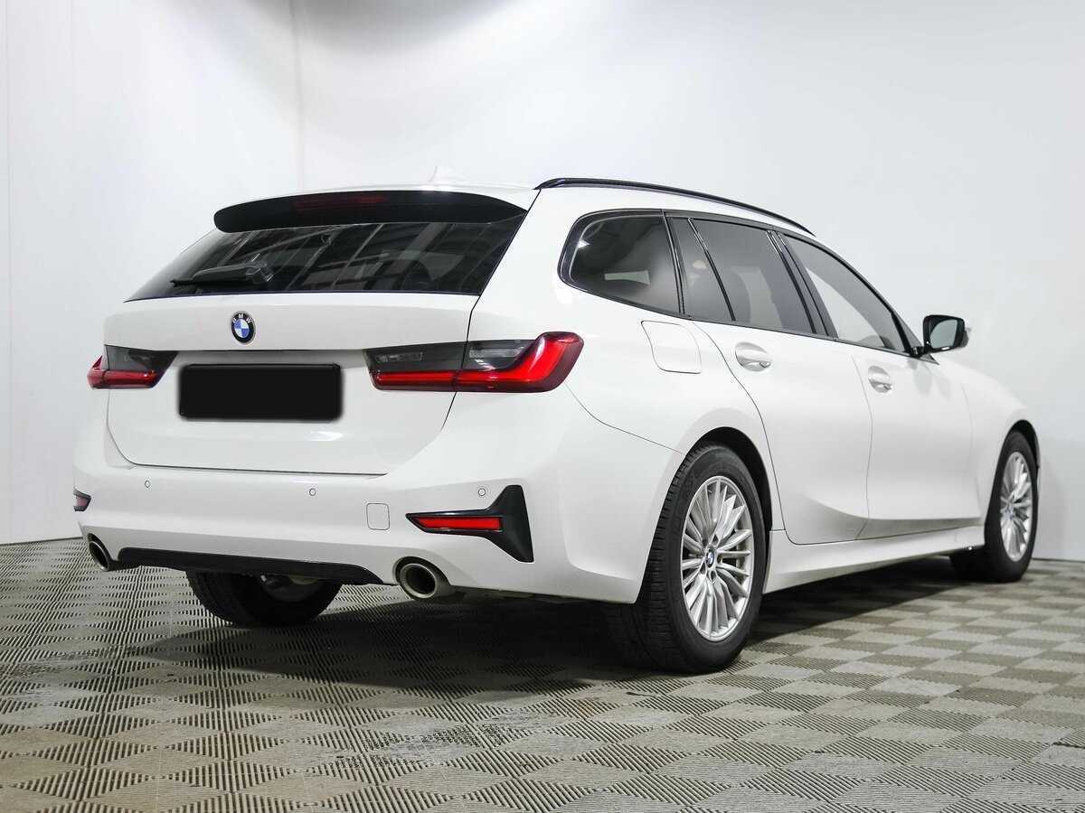 BMW 3 серии с пробегом — 2019 год. Фото: #3