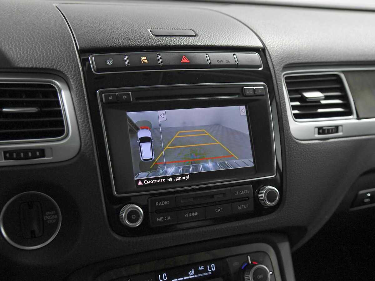 Volkswagen Touareg с пробегом — 2016 год. Фото: #10