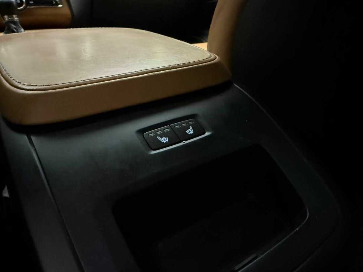 Volvo XC90 с пробегом — 2015 год. Фото: #16