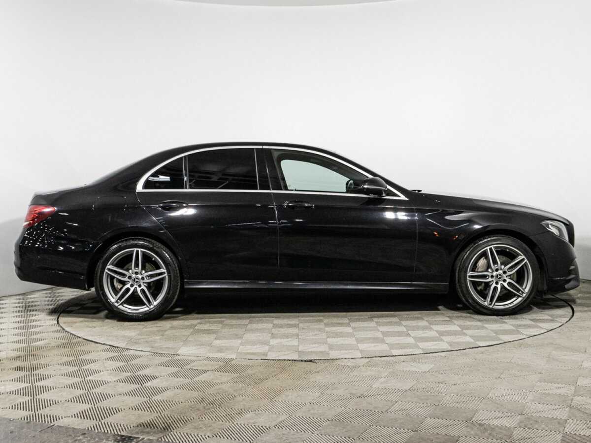 Mercedes-Benz E-Класс с пробегом — 2018 год. Фото: #3