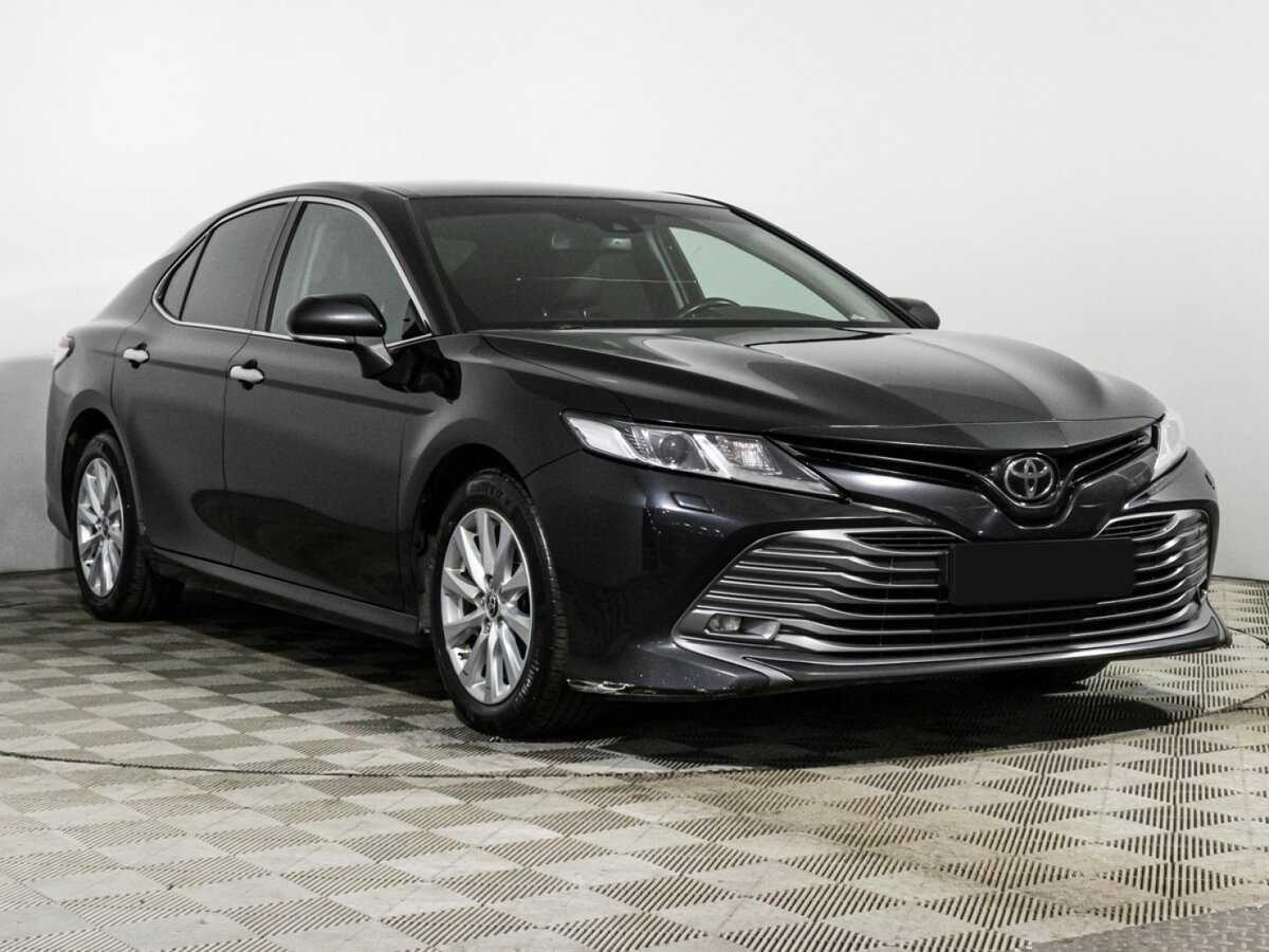 Toyota Camry с пробегом — 2019 год. Фото: #2