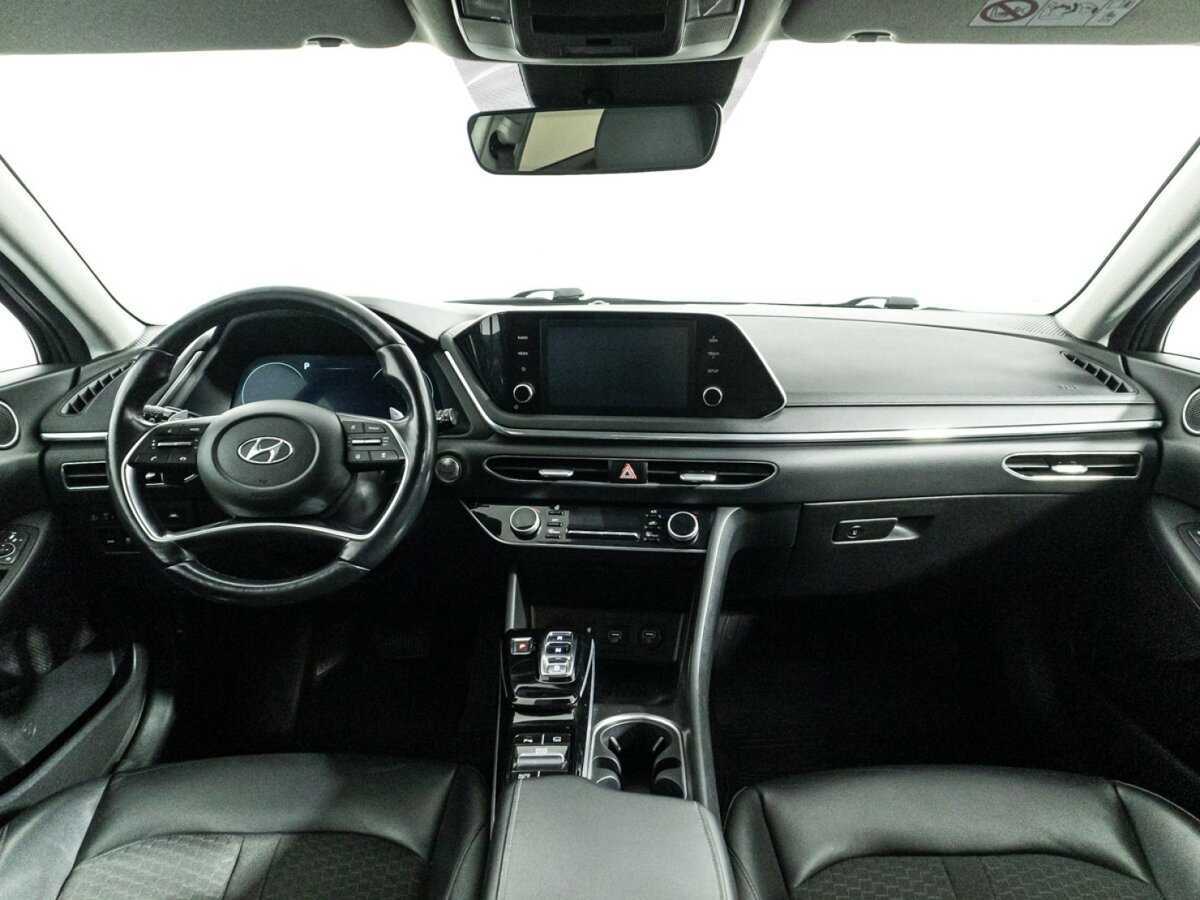 Hyundai Sonata с пробегом — 2020 год. Фото: #12