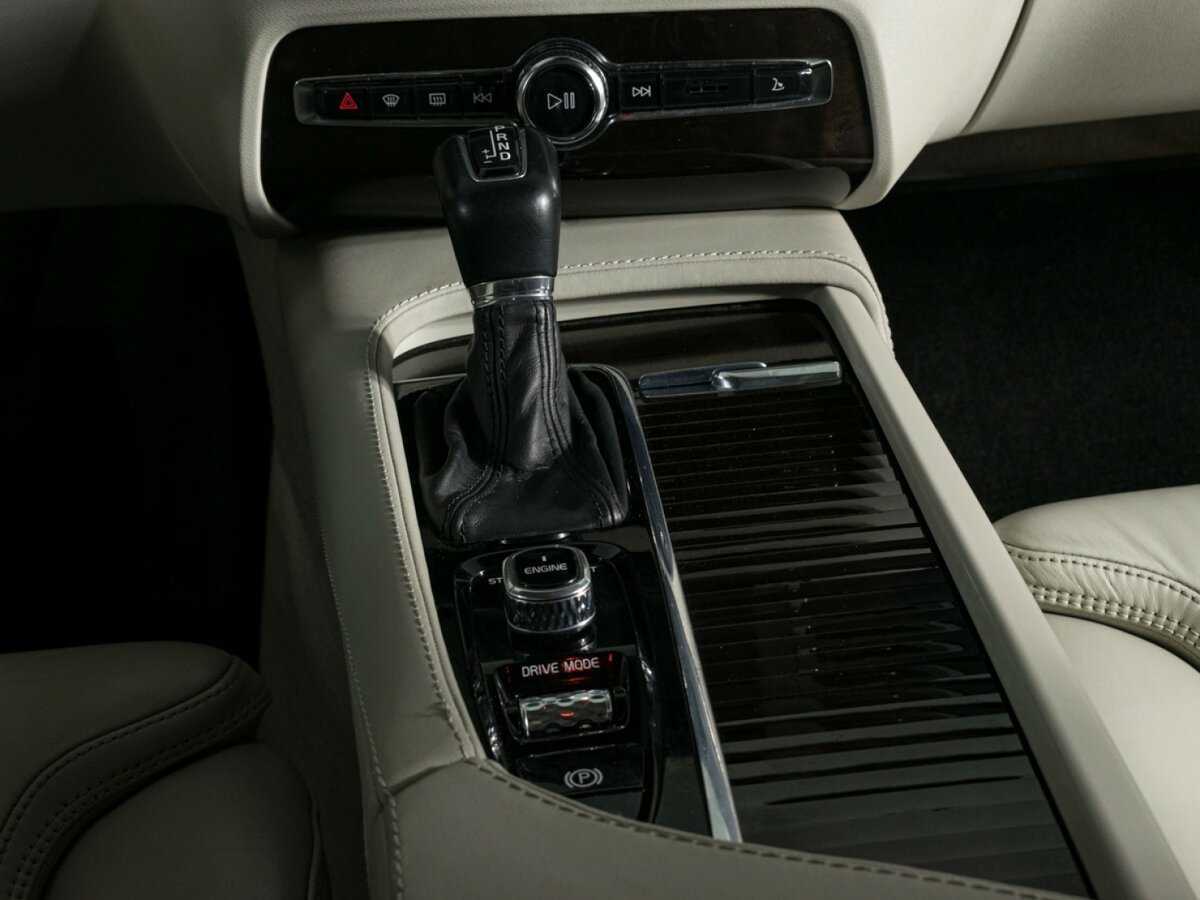 Volvo XC90 с пробегом — 2015 год. Фото: #14