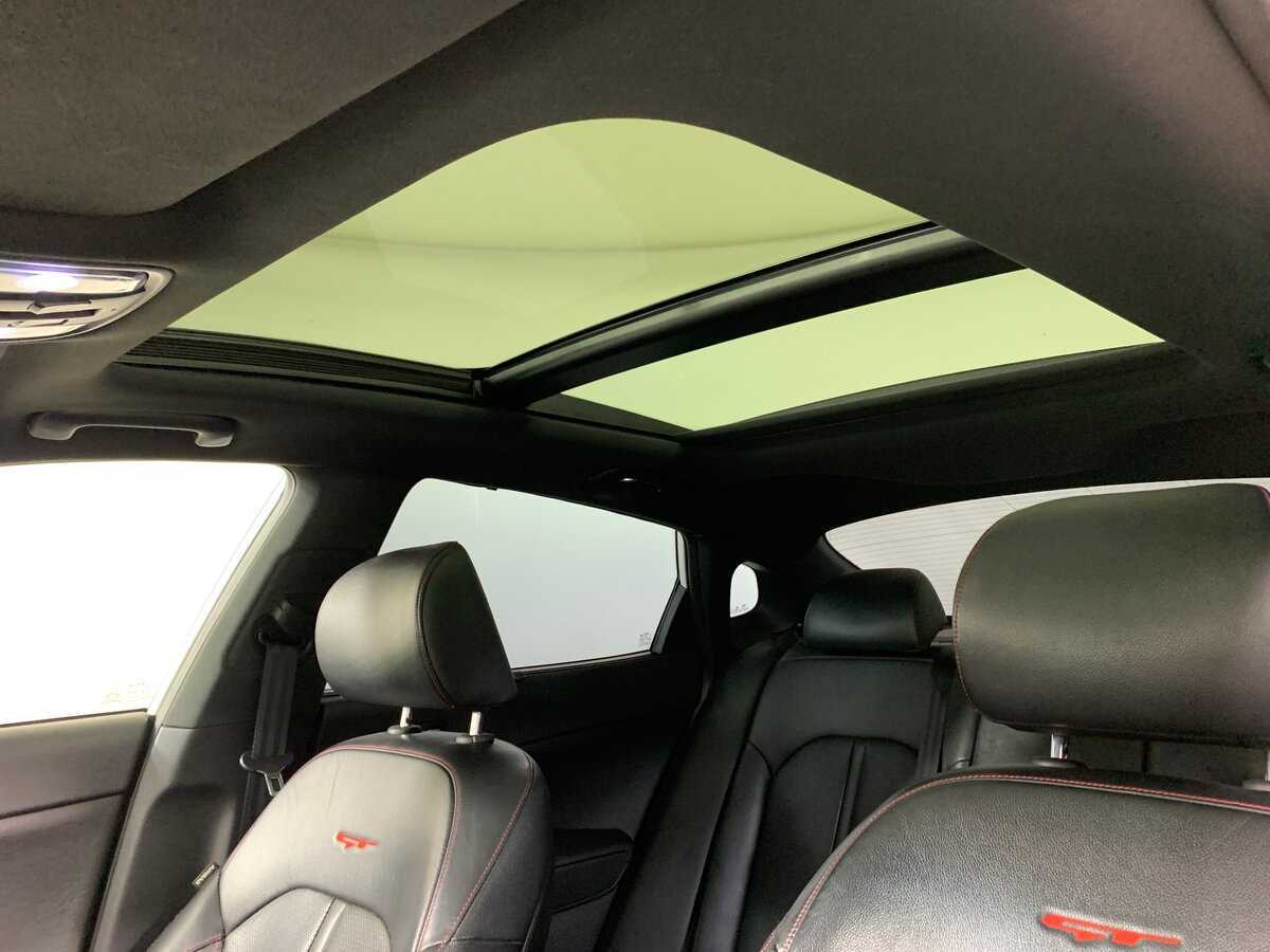 Kia Optima с пробегом — 2016 год. Фото: #16