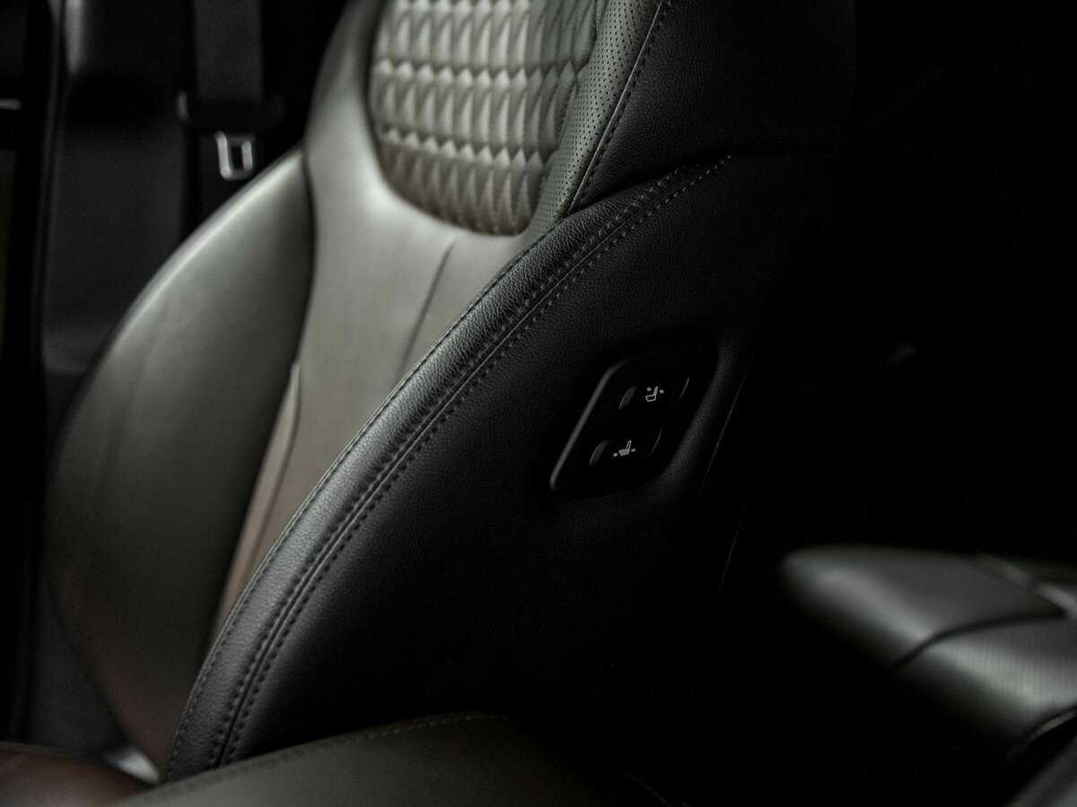 Hyundai Santa Fe с пробегом — 2019 год. Фото: #18