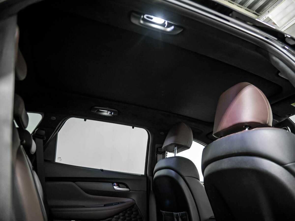 Hyundai Santa Fe с пробегом — 2019 год. Фото: #21
