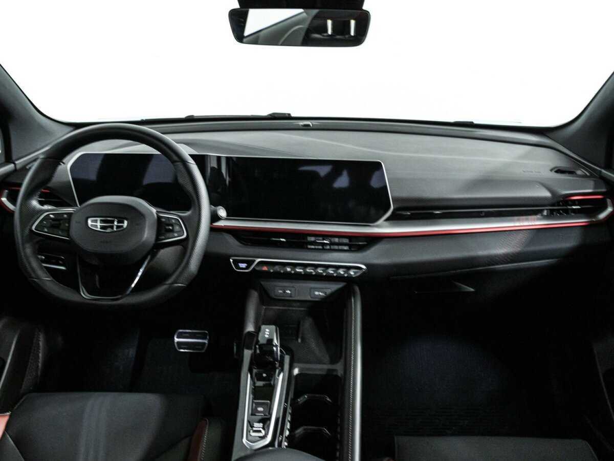 Geely Coolray с пробегом — 2023 год. Фото: #12