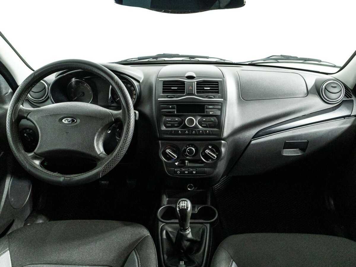 Lada (ВАЗ) Granta с пробегом — 2024 год. Фото: #12