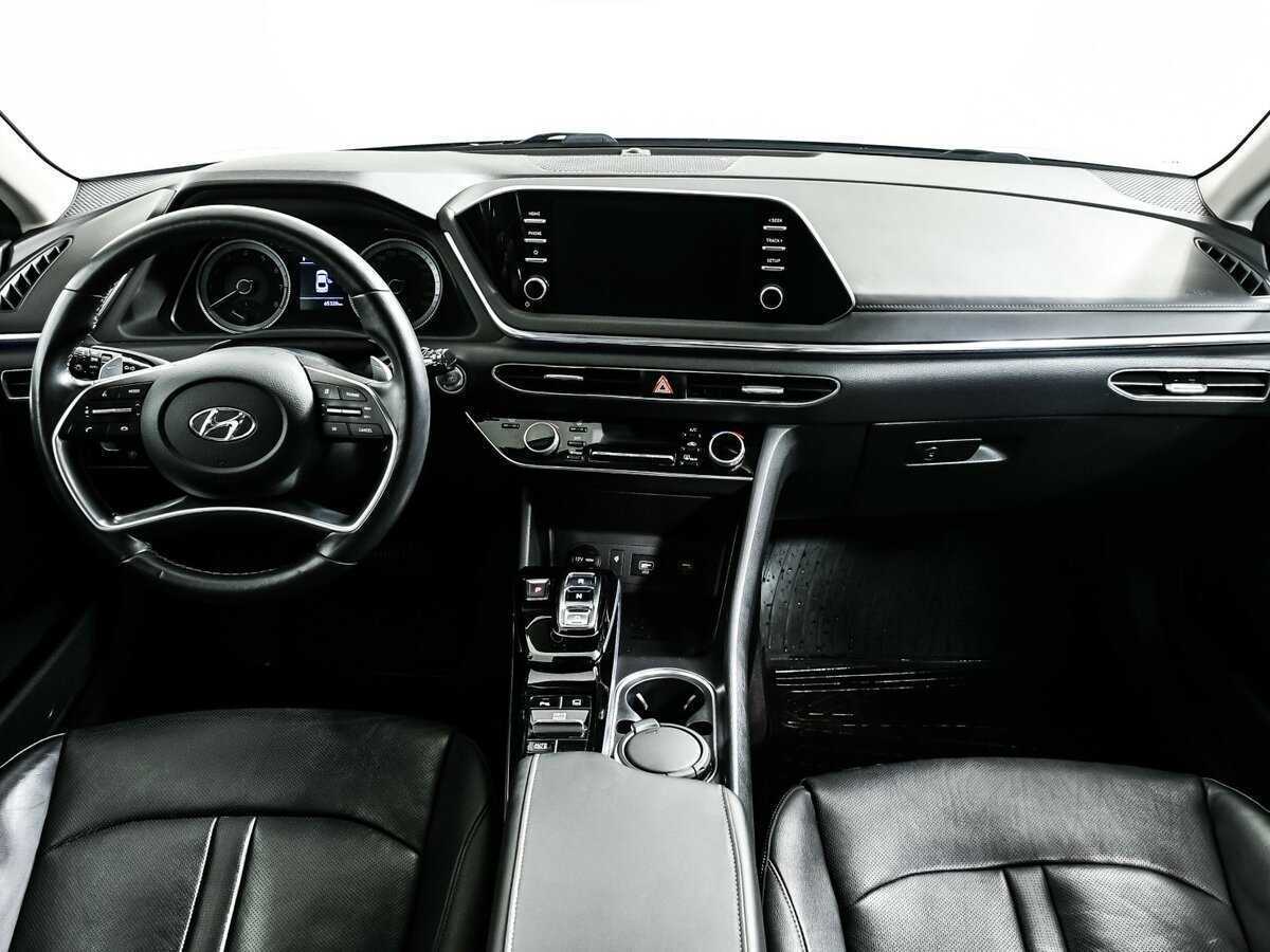 Hyundai Sonata с пробегом — 2021 год. Фото: #10