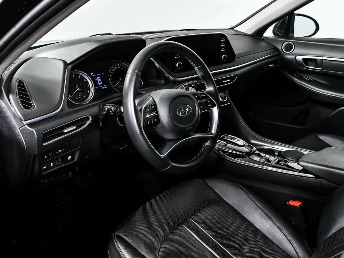 Hyundai Sonata с пробегом — 2021 год. Фото: #11