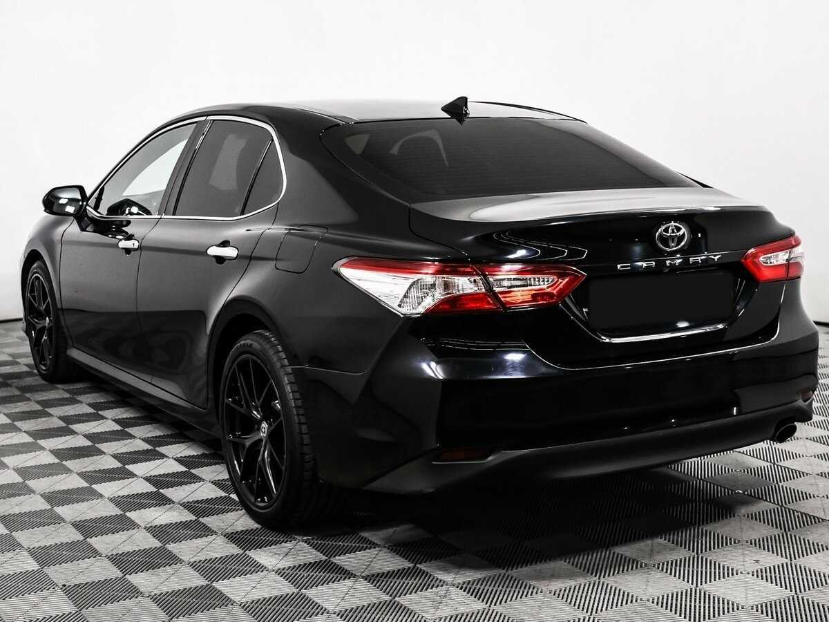 Toyota Camry с пробегом — 2019 год. Фото: #6